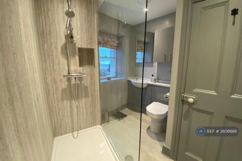 Shower Bathroom (No Bath)