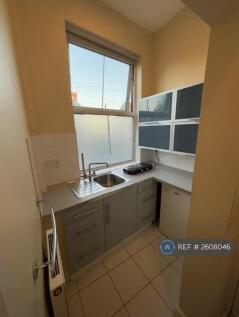 Room 1&#39;s (Private Kitchenette)