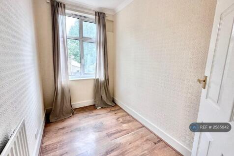 Bedroom 3 / Office