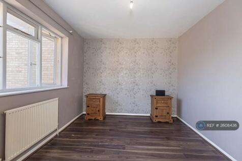 Bedroom Pic2