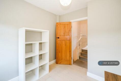 Semi Double Room