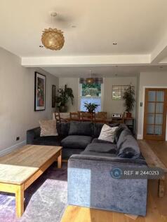 Sitting Room / Dining