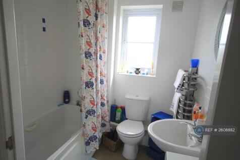 Bathroom With Shower Over