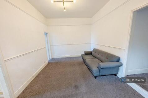 Lounge 1