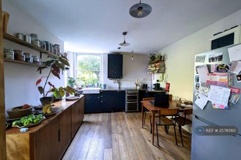 Kitchen (Ground Floor)
