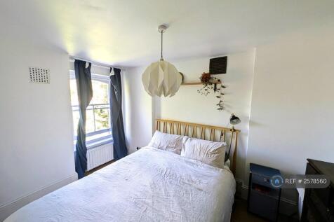 Bedroom 1 (Second Floor)