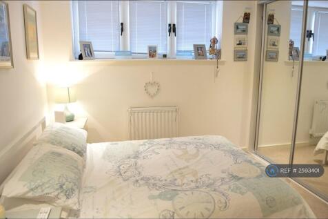 Main Bedroom With En-Suite