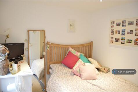 2nd Bedroom