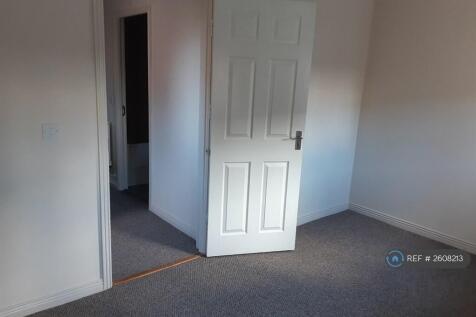 1st Floor Double Bedroom (Front)