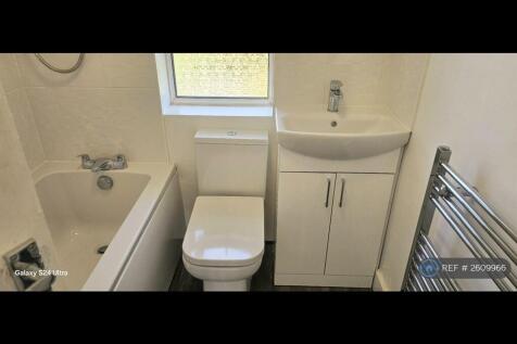 Recently Fitted Bathroom