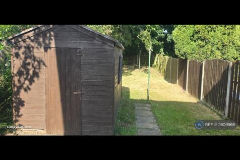 Large Garden. External Rear. 
