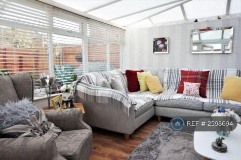 Spacious Luxurious Conservatory