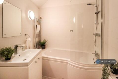 En Suite Bathroom