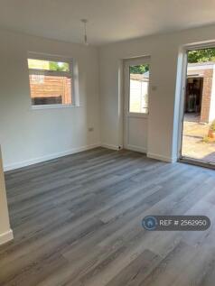 Family / Dining Room 
