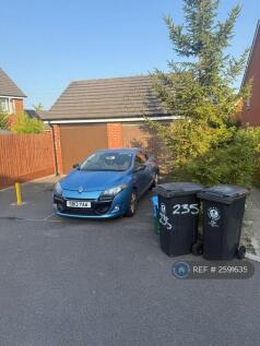 Garage With Parking