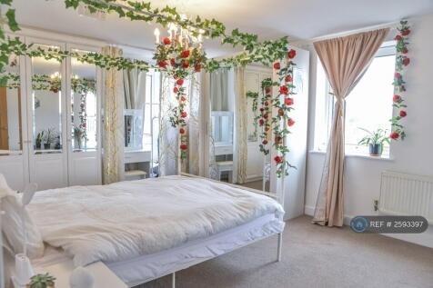 Ensuite Bedroom