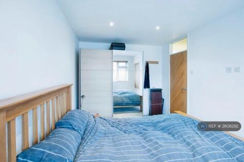 Bedroom !