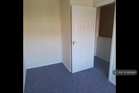 Bedroom 2/Home Office