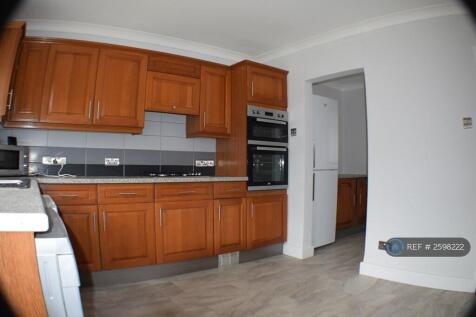 Kitchen Photo 2