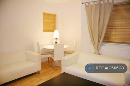 Lounge 001