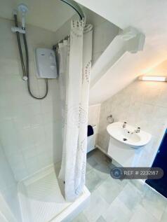 Snug Ensuite 