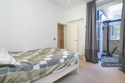 Double Bedroom 2 Gf &#43; Internal Patio