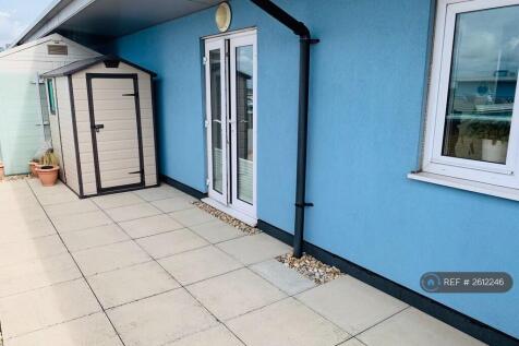 Side Terrace 2