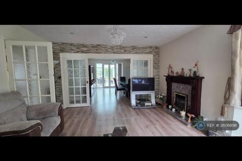 Lounge (Open Plan) - Side 1