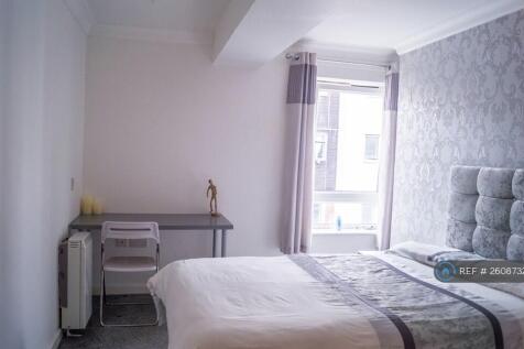 Bed 2 (Large Double)