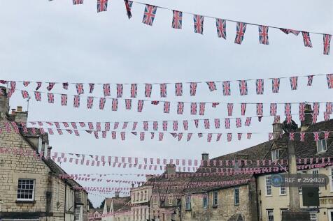 Minchinhampton High Street