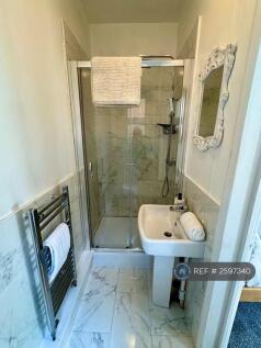 Ensuite (Bedroom 3)