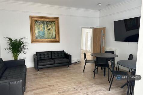 Lounge 2