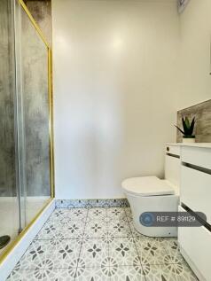 Flat 19 - £1075 *Furnished*