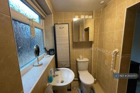 Downstairs Wet Room