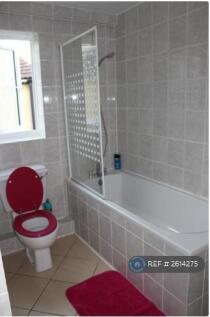 Bathroom With Tub