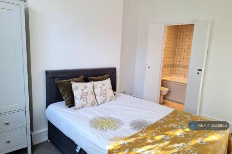 Bedroom 1 With Ensuite