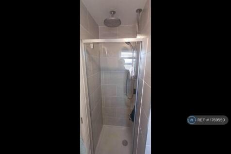En-Suite Shower