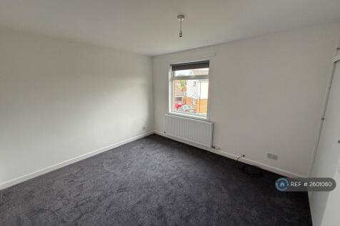 Bedroom 1 (Front)