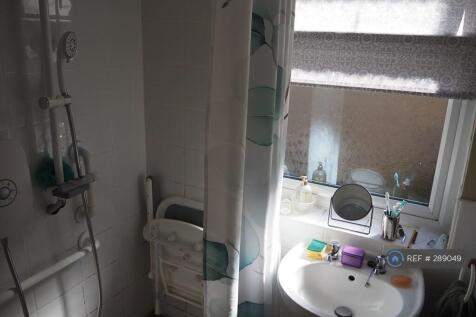 Bathroom/Wet Rom Pic 1