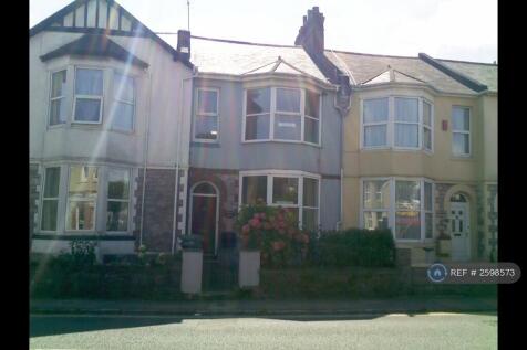 House Exterior (Centre)