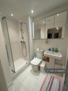 Room 1 Ensuite