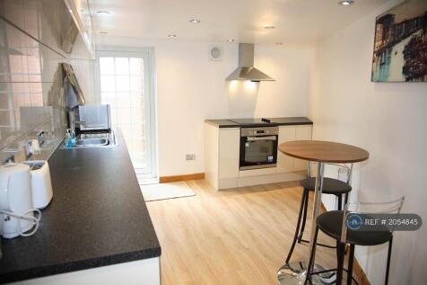 Dining Area/Kitchen 