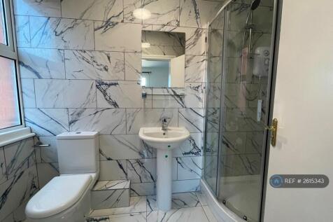 Room 3 Ensuite Bathroom