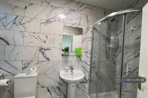 Room 3 Ensuite Bathroom