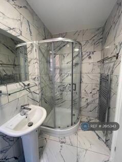 Room 3 Ensuite Bathroom
