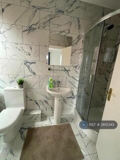 Room 3 Ensuite  Bathroom