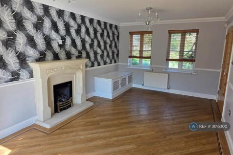 Living Room Pic 2
