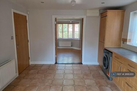 Kitchen Pic 2