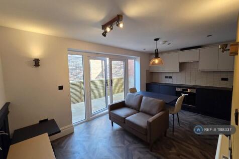 Flat 1 Living Room / Kitchen