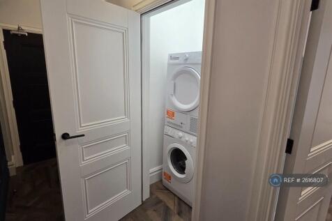 Washing Machine &amp; Tumble Dryer